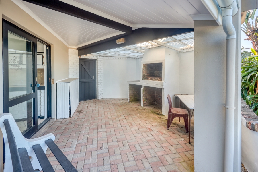 4 Bedroom Property for Sale in Cintsa West Eastern Cape